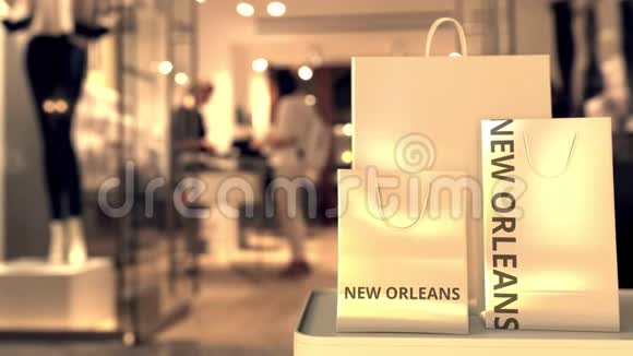 购物袋与新的ORLEANS文本与模糊的商店美国零售相关剪辑视频的预览图