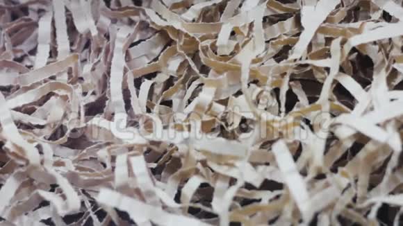 纸张粉碎和回收文书工作木质材质视频的预览图
