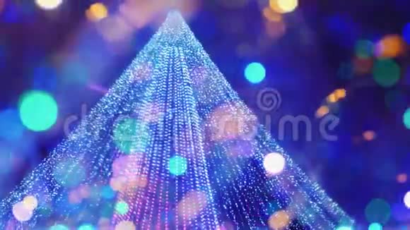 喜庆的灯光新年树的模糊灯光视频的预览图