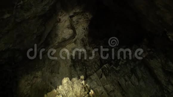 普希金海洞里面视频的预览图