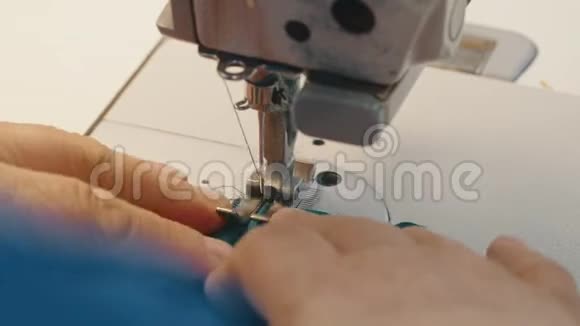 缝纫机针在工作视频的预览图