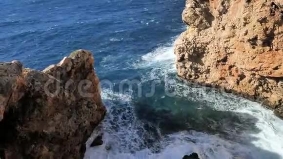 受欢迎的自然物体叫L奥拉卡尔维亚马洛卡岛环形小海湾视频的预览图