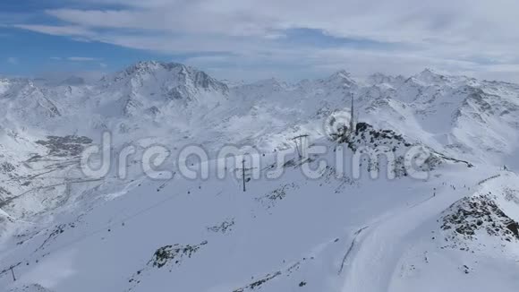 法国弗伦克阿尔卑斯山脉的空中观景台视频的预览图