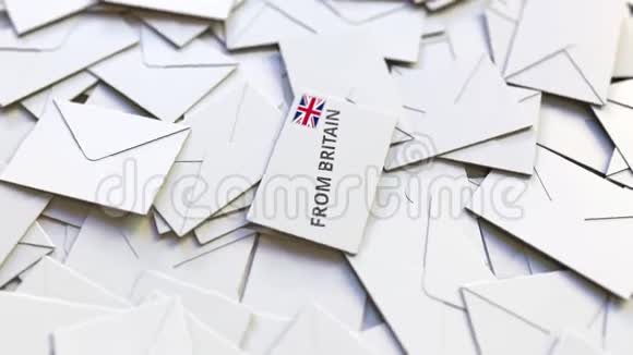 信与英国的文字在一堆其他信件国际邮件相关概念三维动画视频的预览图