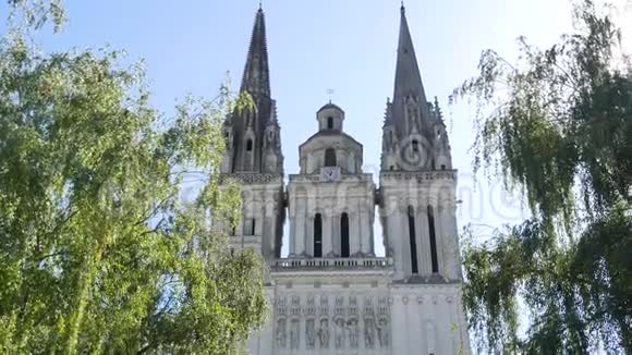 安格斯大教堂视频的预览图