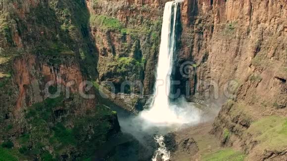 莱索托马列苏内瀑布视频的预览图