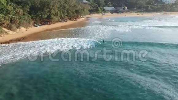 莫桑比克海岸度假胜地和托佛海滩视频的预览图