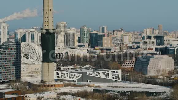 Ekaterinburg废弃电视塔的控制爆炸视频的预览图