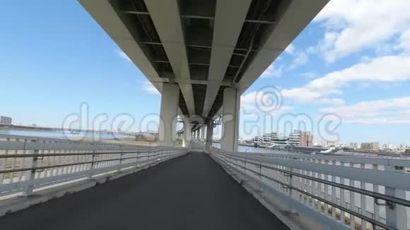 日本东京荒川自行车道视频的预览图