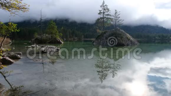 德国巴伐利亚阿尔卑斯山的金泰湖视频的预览图