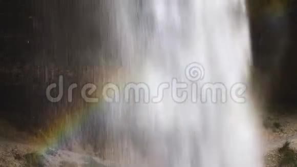 克罗地亚国家公园瀑布彩虹和秋林视频的预览图