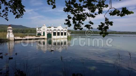 2019年8月班诺尔斯西班牙吉罗纳夏季著名湖泊视频的预览图
