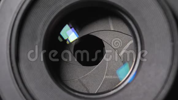光阑叶片的固定镜头开合孔径f止点调整摄影摄像特写镜头视频的预览图