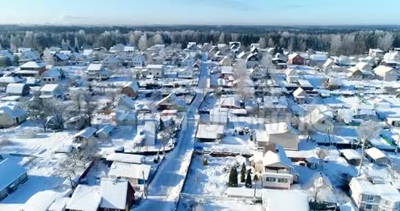 飞过冬日的威灵视频的预览图