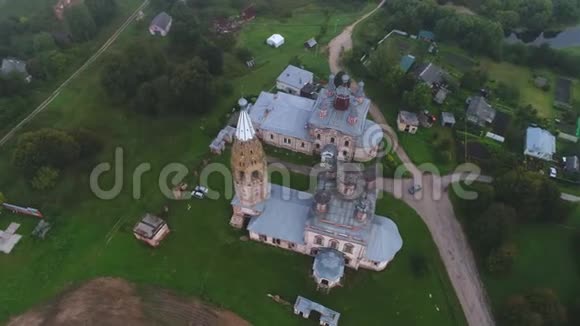 村的古寺综合体帕尔斯科航拍视频伊万诺沃地区视频的预览图
