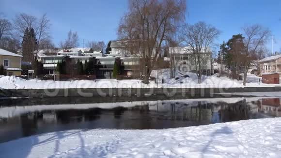 萨文林纳市全景三月的晴天芬兰视频的预览图