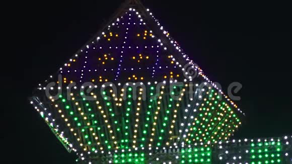 庙宇闪亮的顶部视频的预览图