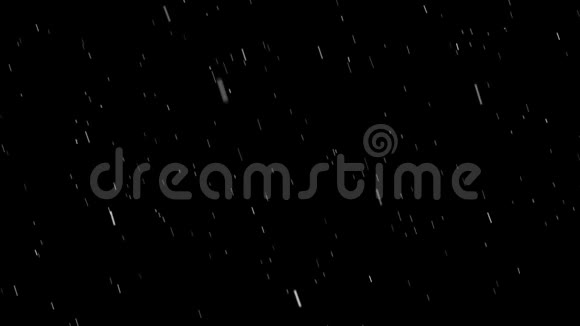 雨或雪落在黑色背景上动画罕见的雨雪颗粒落在黑色背景上雨水视频的预览图