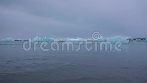 约库萨尔隆和海的冰块冰岛视频的预览图