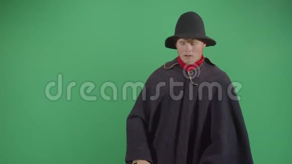 成年男子魔术师提升重能量视频的预览图