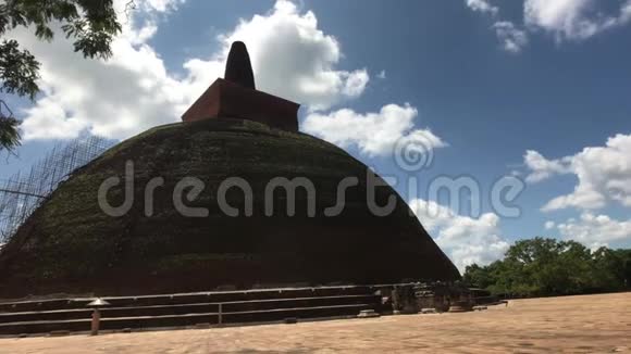 Anuradhapura斯里兰卡穹顶附近的石头地板视频的预览图