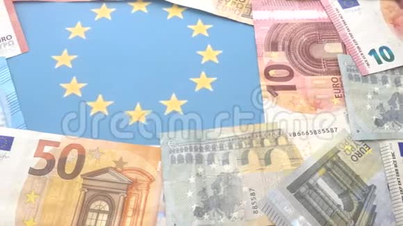 接近各种价值的欧元纸币和图像视频的预览图