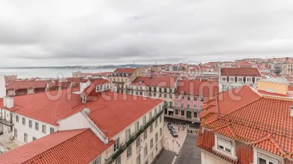 里斯本空中城市景观天际线时间从圣乔治城堡葡萄牙视频的预览图