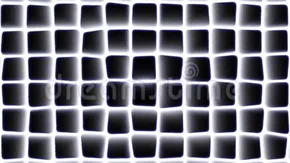 带有径向辉光和蓝色边缘从右向左移动的抽象方形变形图案视频的预览图