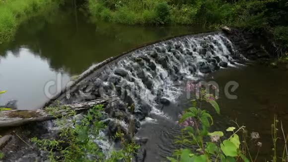 乔治亚湖温菲尔德斯科特瀑布在温菲尔德斯科特湖溢出视频的预览图