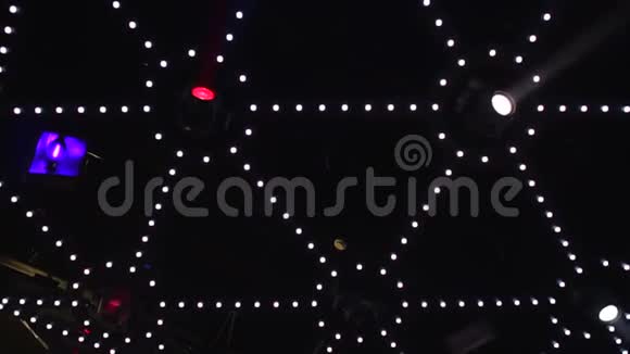 晚上派对装饰用的点灯拍摄视频的预览图