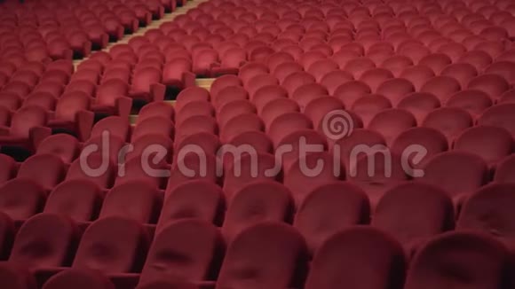 空剧场的红色椅子视频的预览图