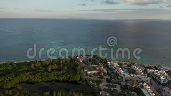 4k加勒比海蓝航空公司专注于坎昆度假胜地视频的预览图