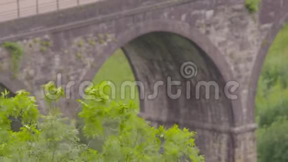 高峰区顶石高架桥拱桥视频的预览图