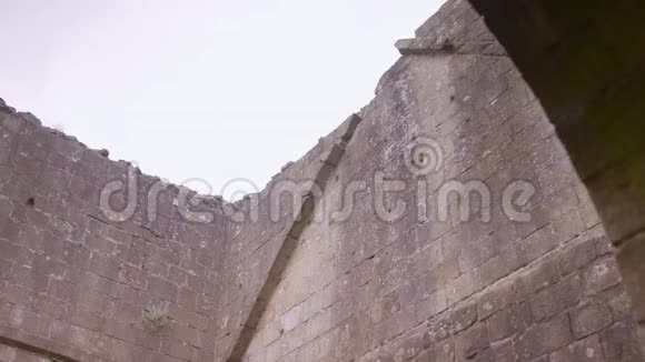德比郡卡斯尔顿帕维尔城堡内部视频的预览图