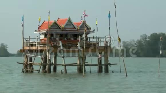 码头和港口中部建筑景观视频的预览图