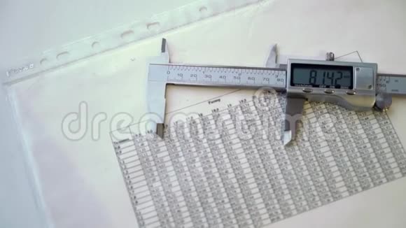 测量工具或卡尺视频的预览图