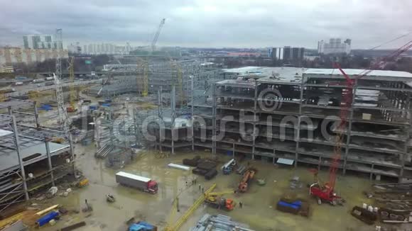 雨后巨大的施工场地视频的预览图