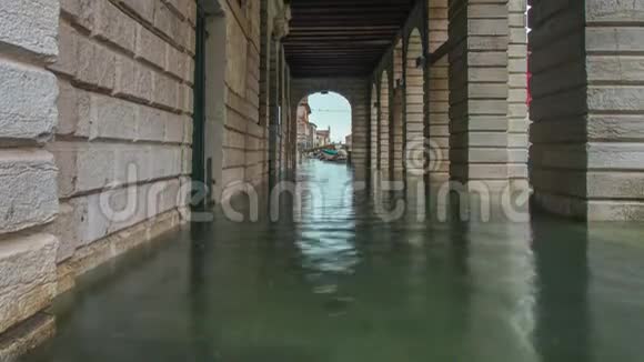 意大利城市被水淹没视频的预览图