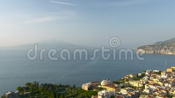 意大利海岸建筑海滩景观视频的预览图