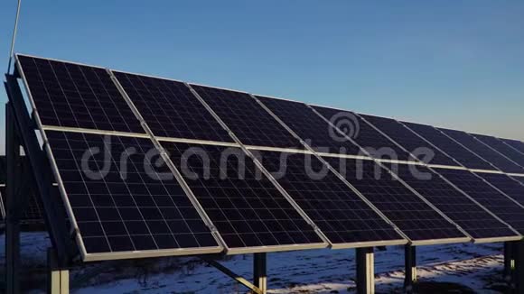 太阳能发电厂利用可再生太阳能和太阳能视频的预览图