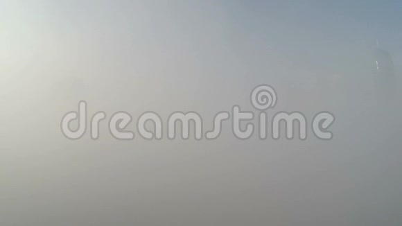 迪拜的晨雾视频的预览图