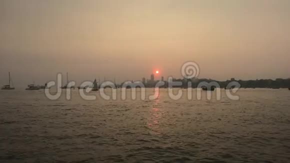 印度孟买阿拉伯海日落第4部分视频的预览图