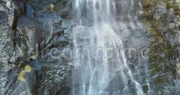瀑布美景视频的预览图