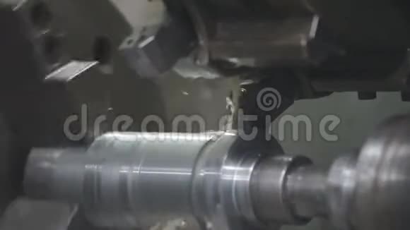工件产品的金属加工视频的预览图