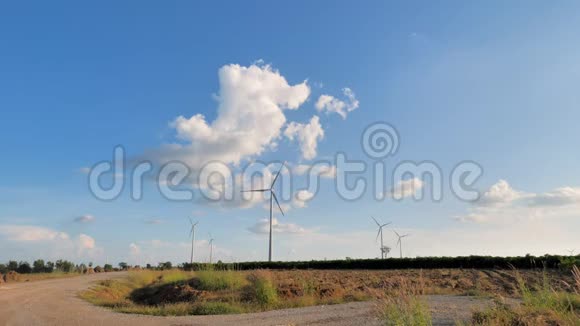 发电生态自然清洁发电风力发电机景区视频的预览图