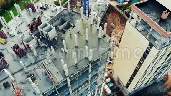 高层多层房屋的建造过程视频的预览图