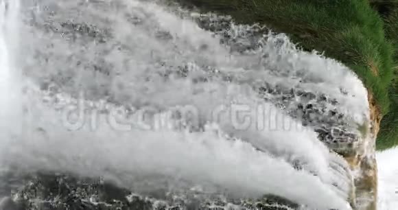 斯克拉丁瀑布斯克拉丁斯基布克克尔卡自然公园克罗地亚达马尔蒂亚的西贝尼克附近垂直图像实时图像视频的预览图