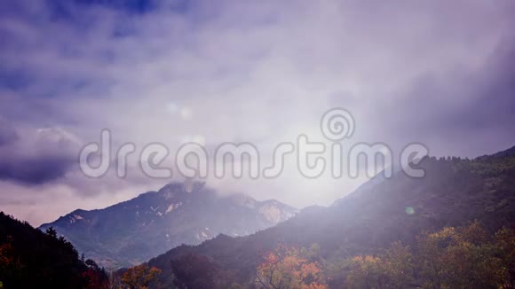 中国湖北省大别山神奇的云视频的预览图