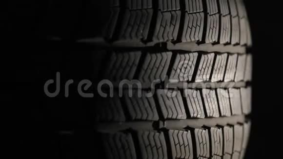 汽车轮胎旋转视频的预览图