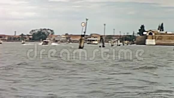 威尼斯水上出租车视频的预览图